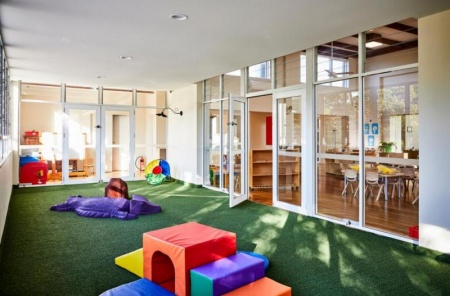 Apprentissage de l'autonomie chez l'enfant, un pilier du projet en cr&egrave;che